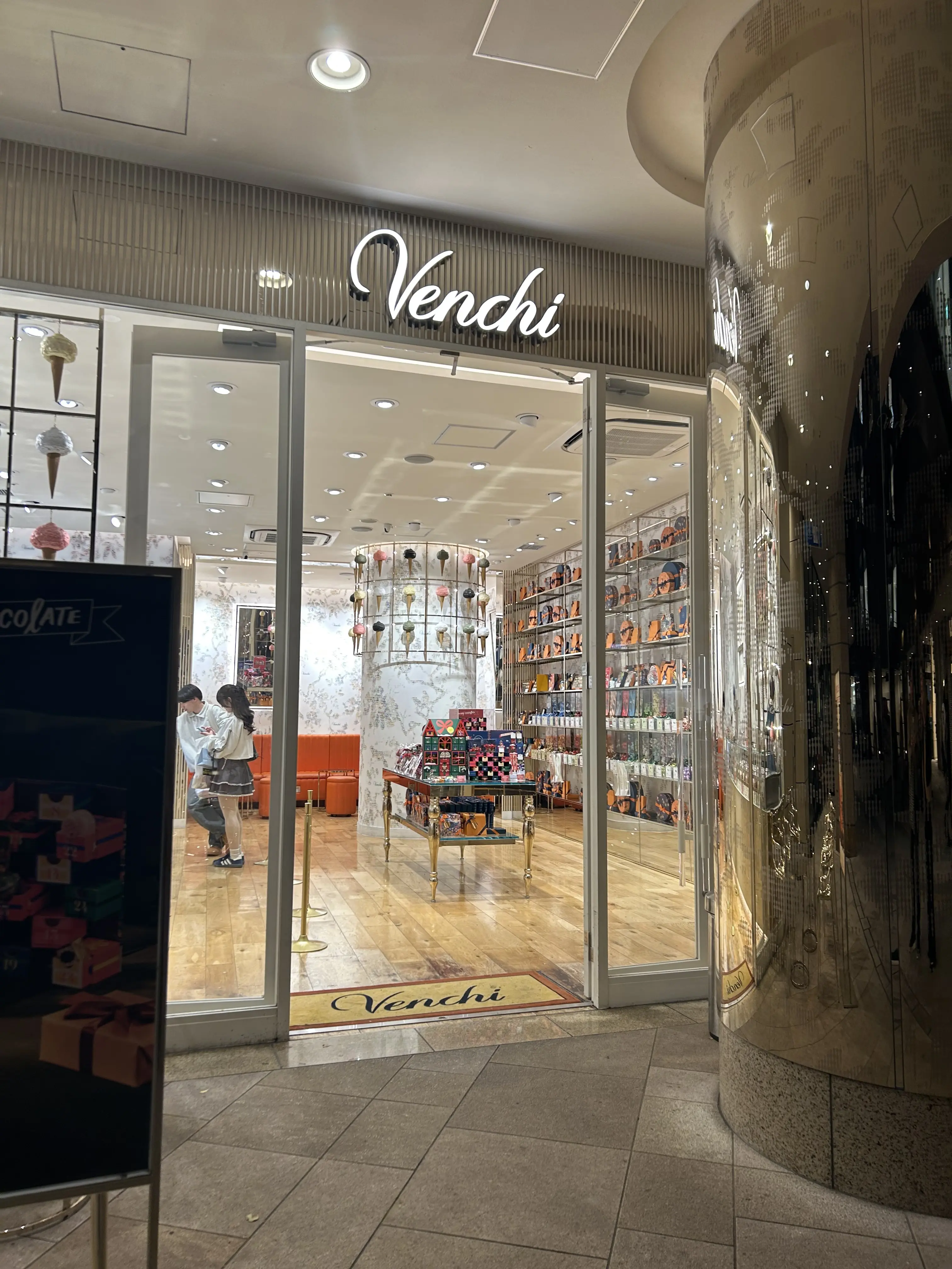 あったかマフラーを纏ってキャンドルコンサートへ🎵✨_1_8