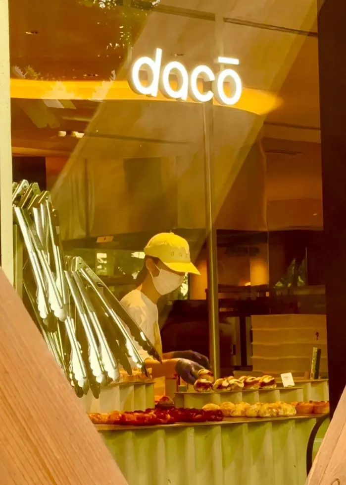 連日行列の新スポット!生ドーナツ「I’m donut?」とベーカリー「dacō」が「横浜ティンバーワーフ」に同時オープン!_1_3