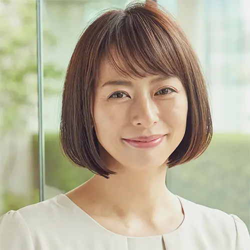 小顔印象と上品さが同時に手に入る！50代に似合うつやボブ【50代髪型・ヘアスタイル】