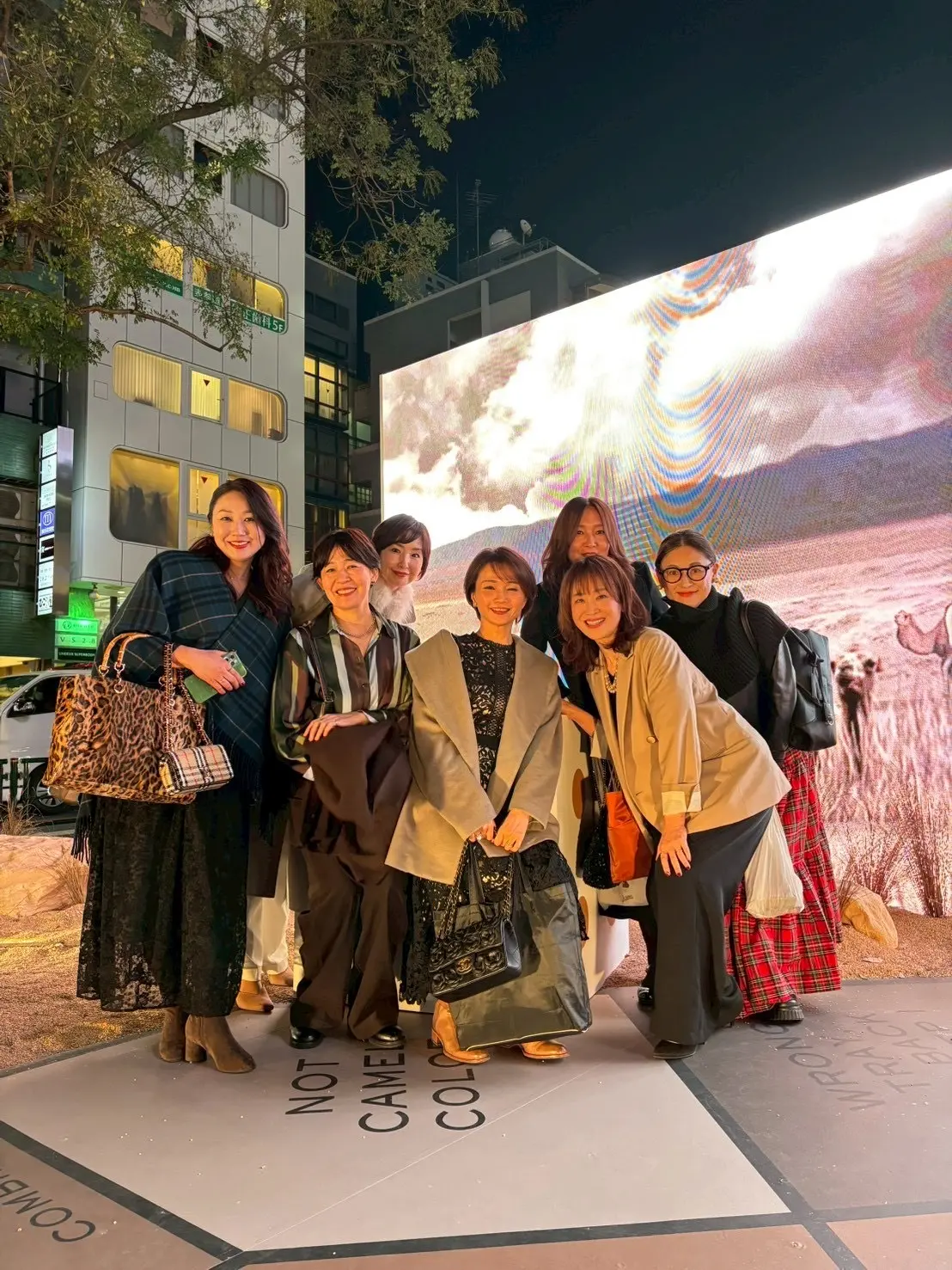 東京　表参道　MaxMara　POPUP エクラ　パーティ　ソワレ・ドゥ・エクラ  ザストリングス表参道　Jマダム　ブラックコーデ　パーティスタイル　50代　50代コーデ　50代パーティコーデ