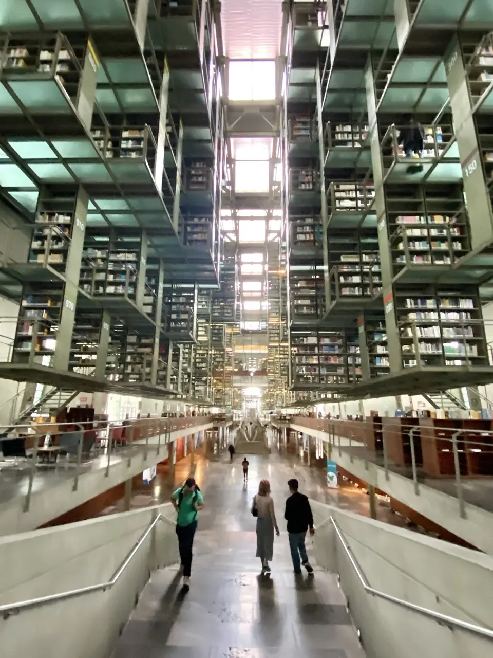 Biblioteca Vasconcelos ①
