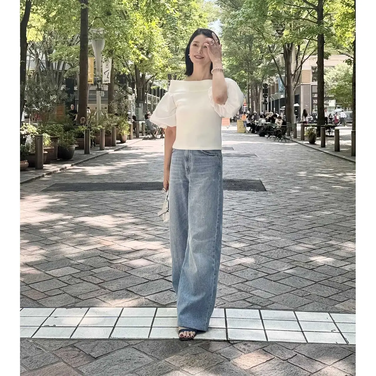  根村麻里さん