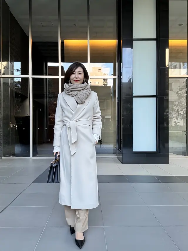 旅も通勤もこれ一枚で佇まいが決まる、女性の冬を格上げするロングコート_1_1