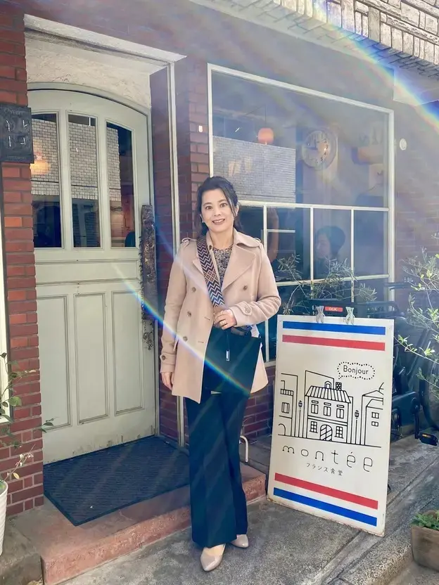 【早稲田ランチ】予約必須ビストロ「フランス食堂 montée」と、気負わない秋の早稲田さんぽ