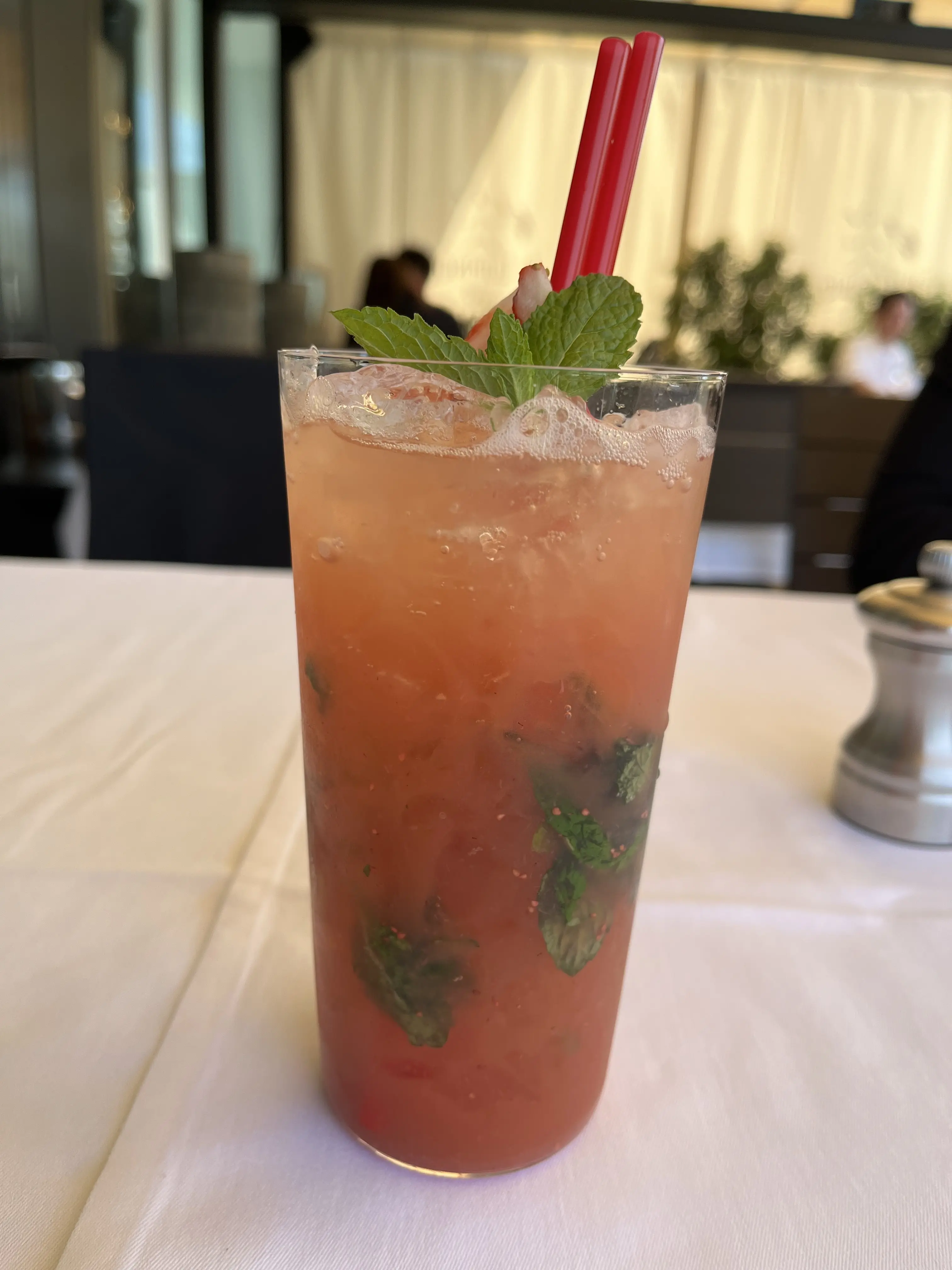 初夏にテラス席が最高のランチ＆オシャレなゴルフウェア_1_5