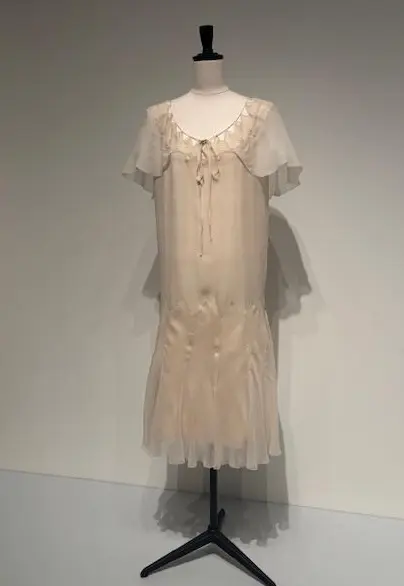 虎屋　銀座　クリスマス　ESPRIT C. KEI GINZA エスプリ セー ケイ ギンザ　キャビア フレンチ　三菱一号館美術館
