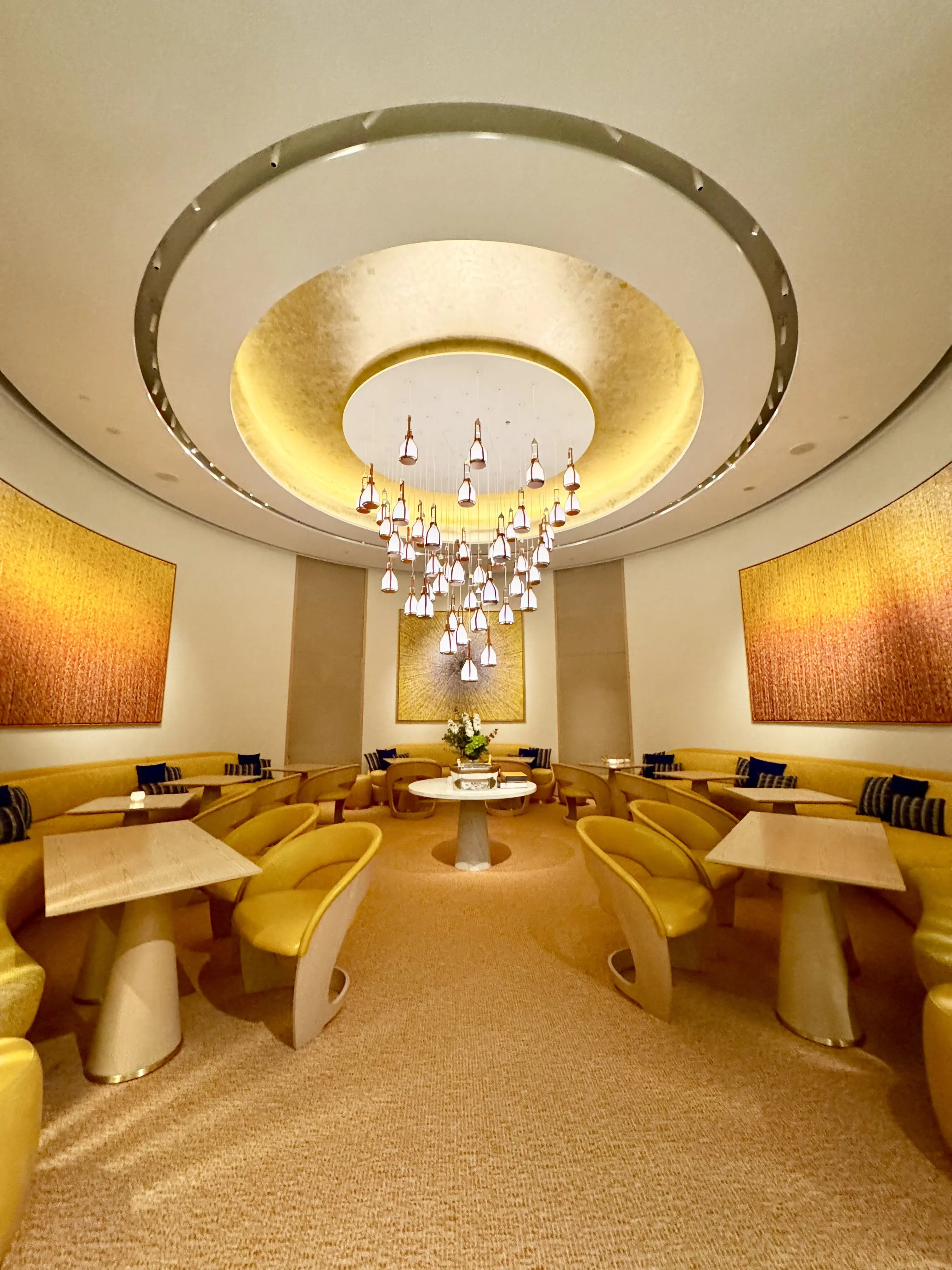 LE CAFE V