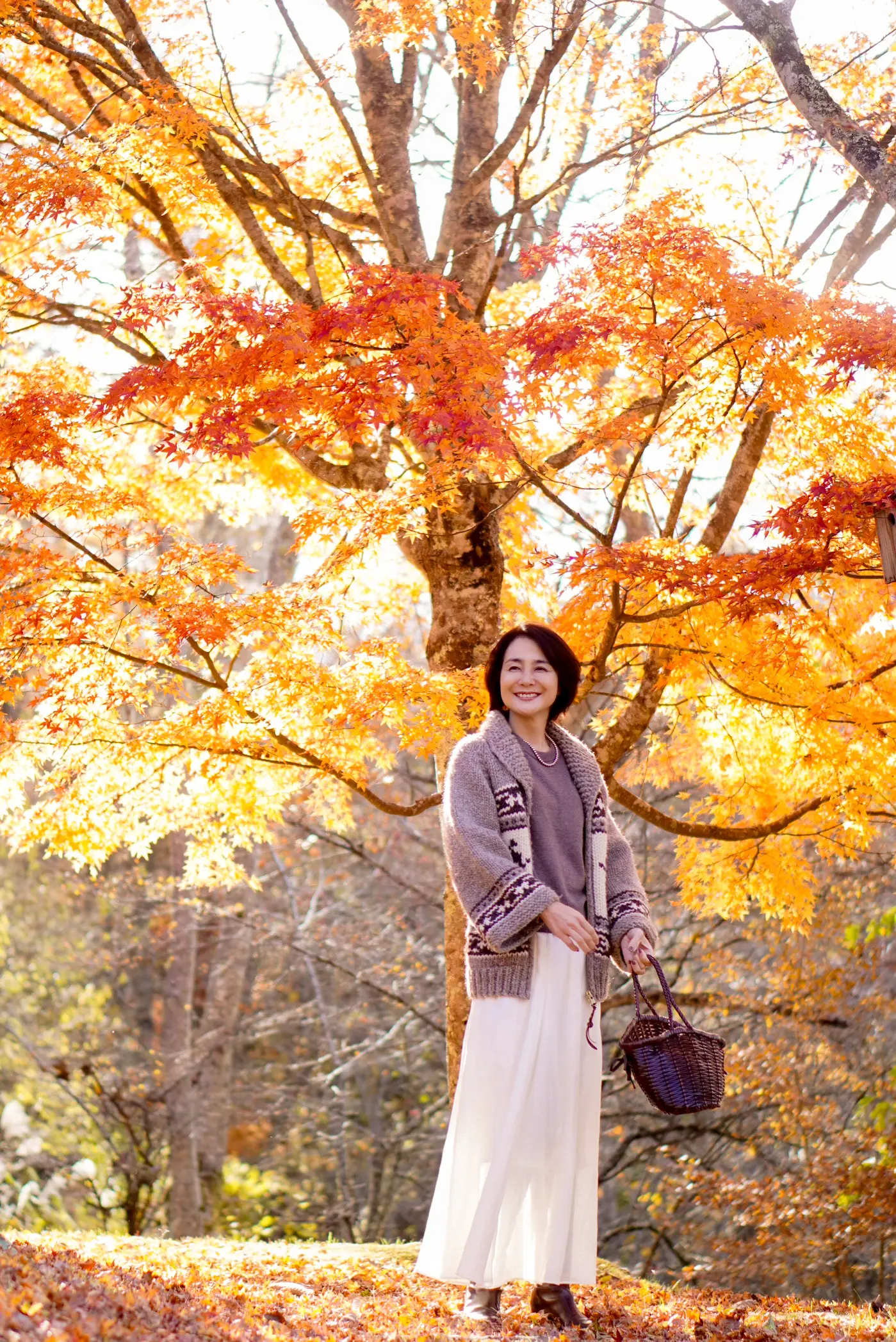 彩りの秋、紅葉真っ盛りの山中湖ドライブ♪熱々ほうとうや超人気カフェ♪_1_14