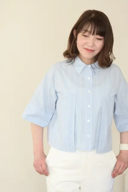 シャツ：BAYFLOW 　パンツ：UNIQLO　夏コーデ