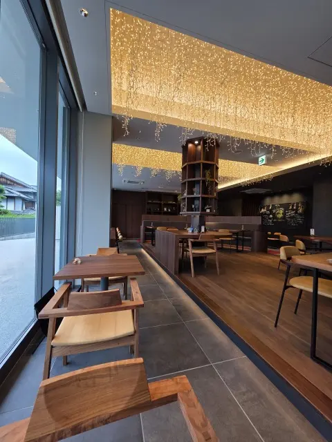鎌田醤油のカフェでランチ_1_3