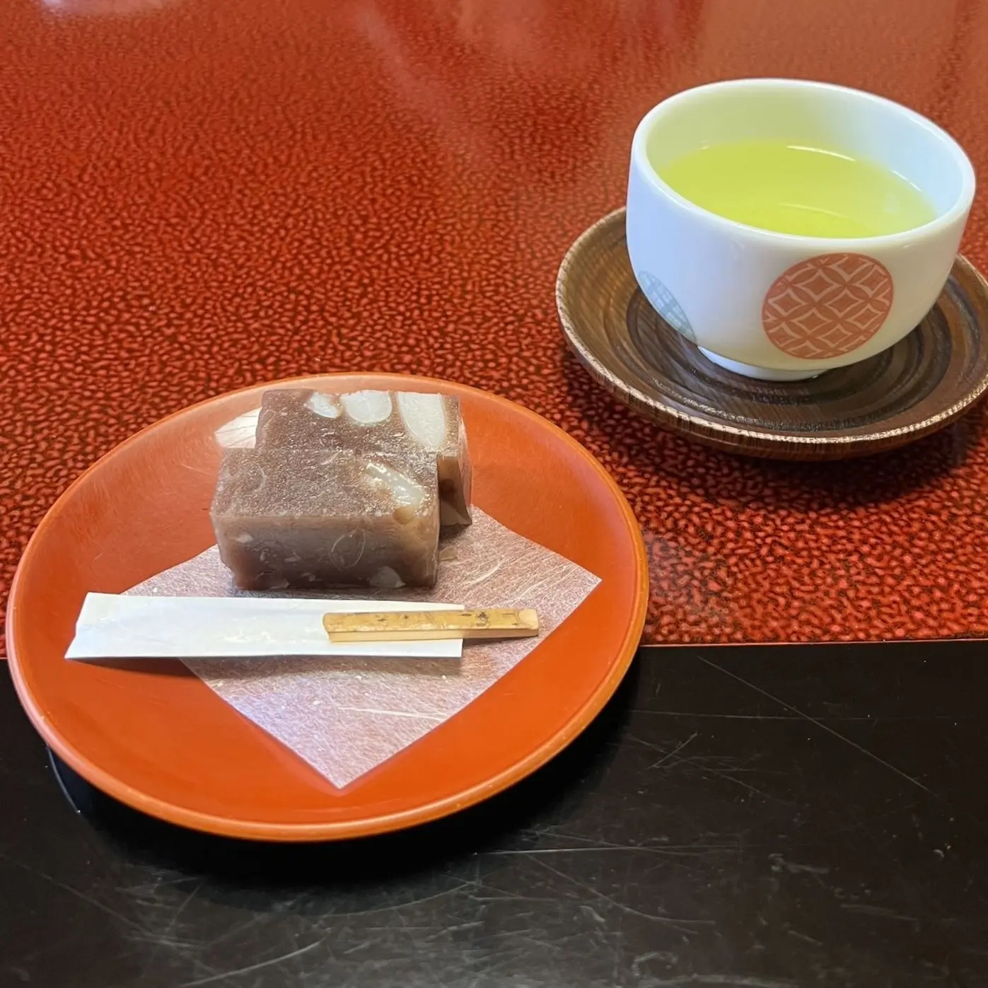 由布院　旅館「旅亭 田乃倉」　お菓子とお茶
