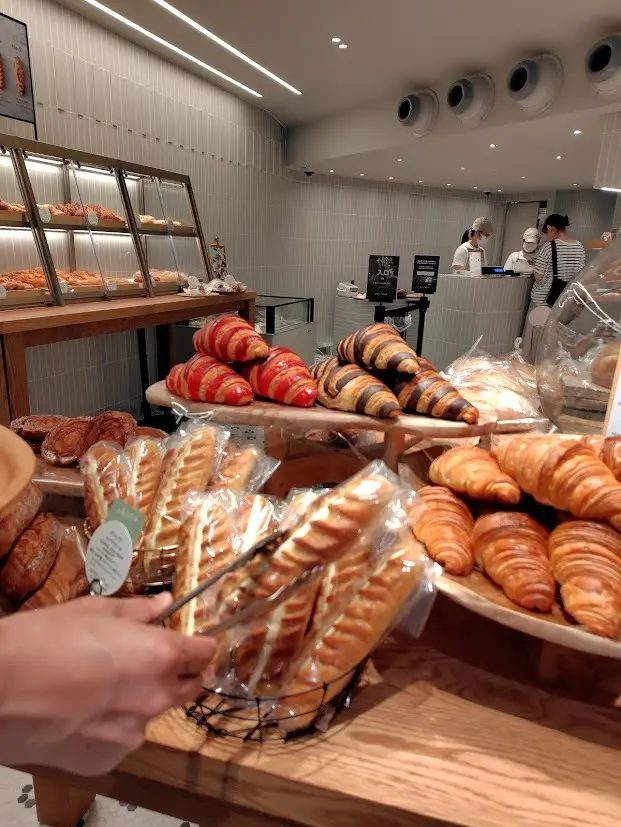 モノトーンスタイルでペニンシュラ東京へ_1_12-2