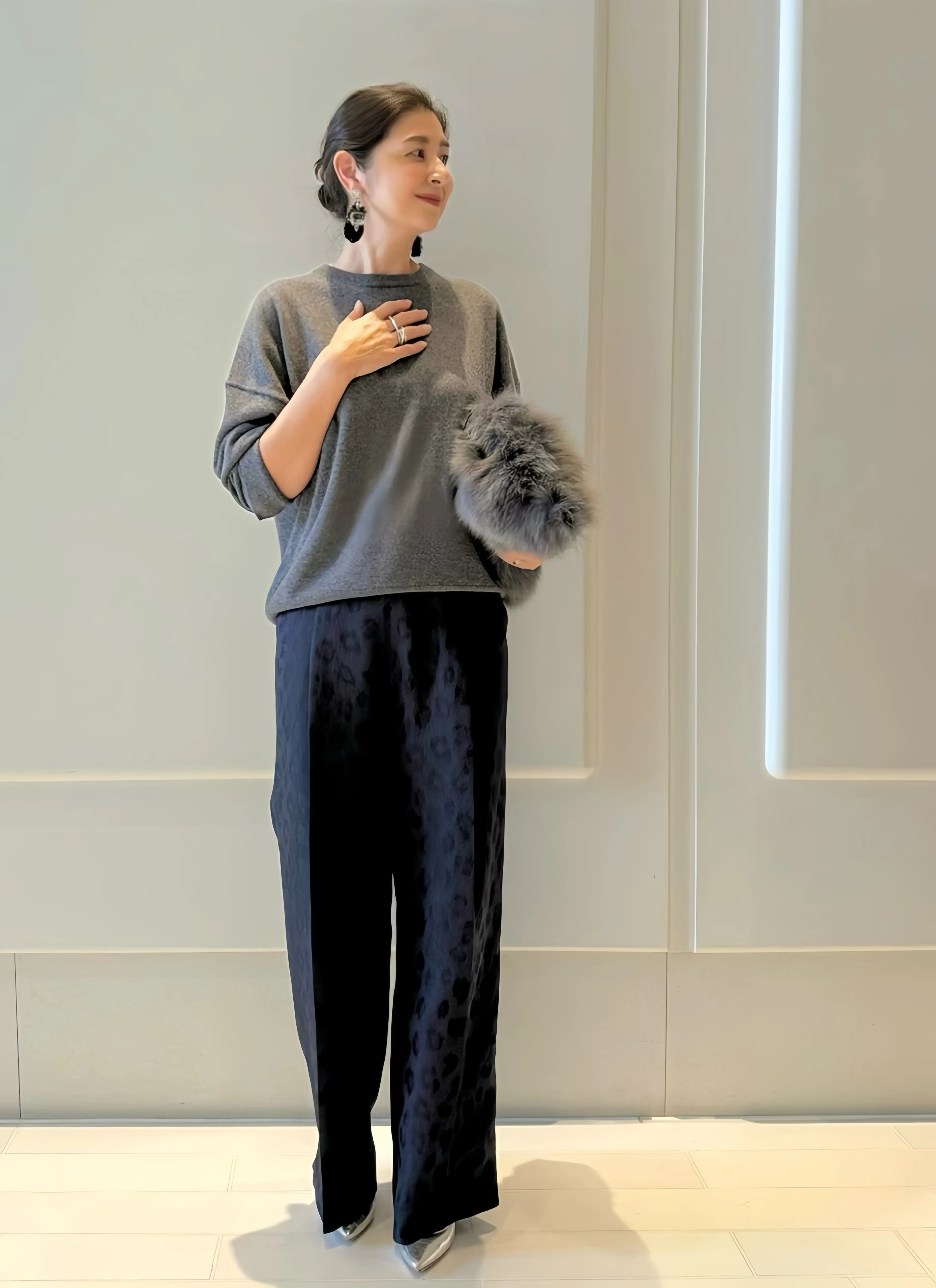 50代　冬のオシャレが華やぐボトムスでお出かけ♪_1_3