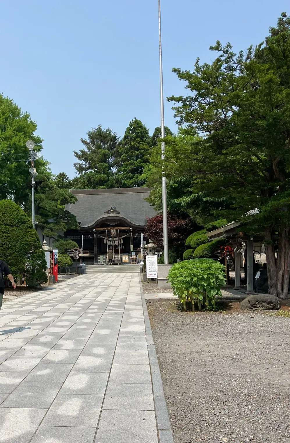 函館　北海道　エアリズムワンピース　ユニクロコーデ　GUサンダル　湯の川温泉　湯倉神社　函館コナン　ear樹脂パーツ　摩周丸　湯の川温泉足湯　ショートヘア　Jマダム