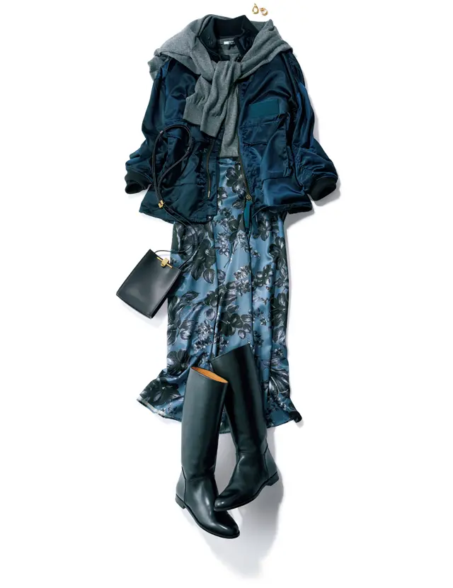 エレガントな花柄の光沢スカートとMA-1風ジャケットのコーデ