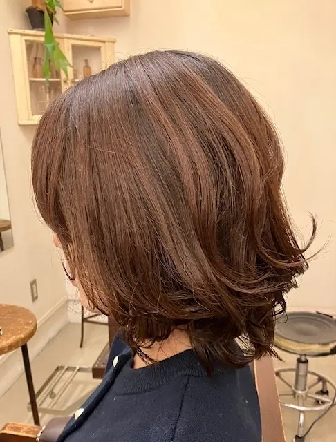 アラフィフ　ヘアスタイル