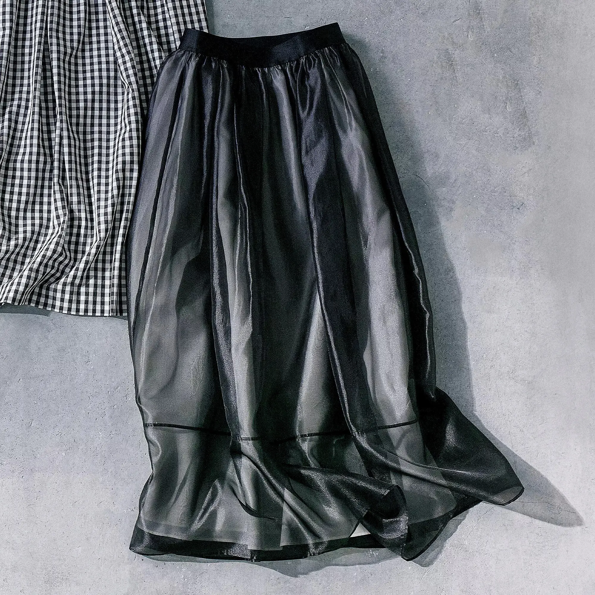 「E by éclat」で見つけた、体がきれいに見える服_1_9