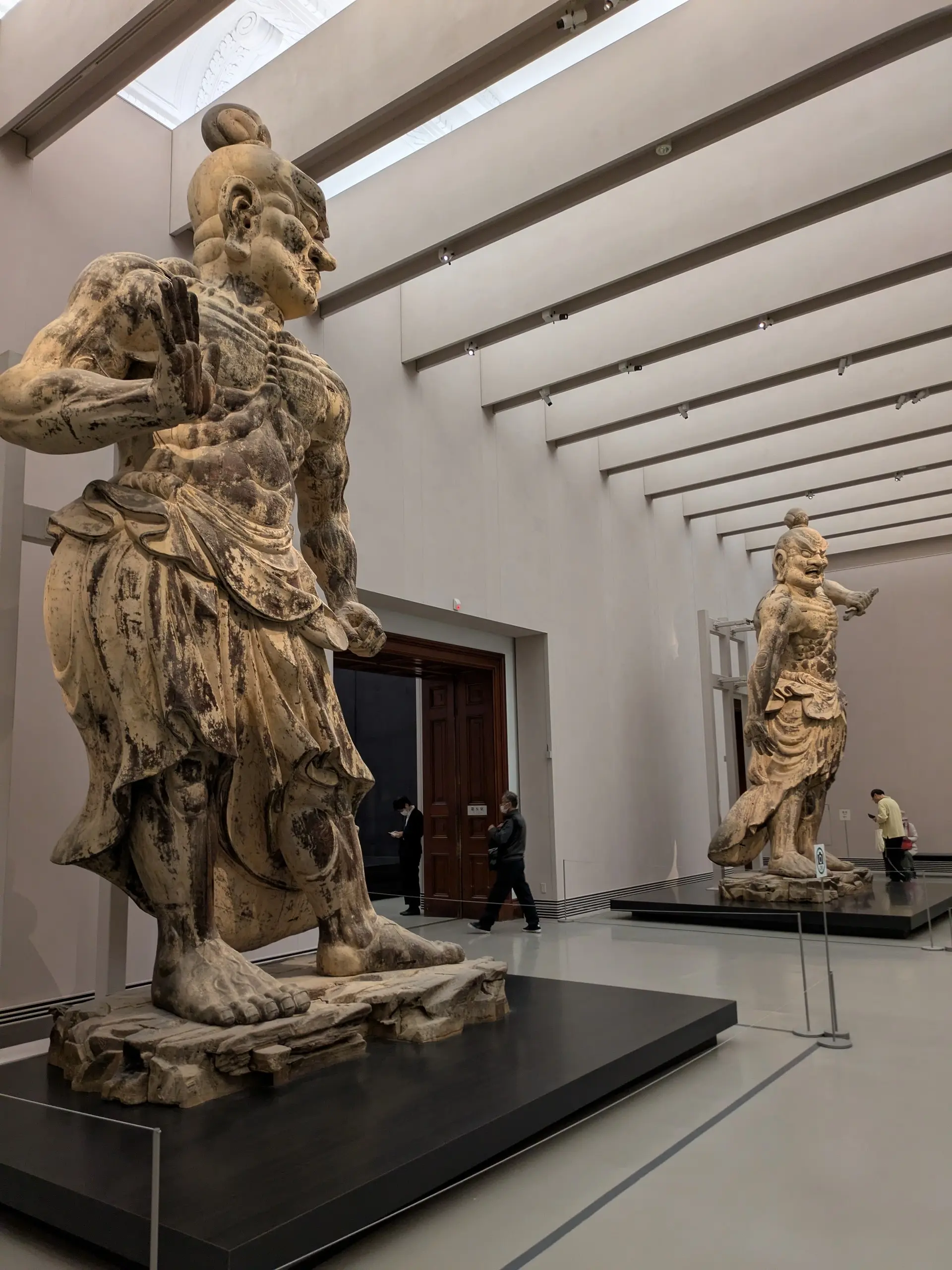 金峯山寺仁王門　金剛力士立像