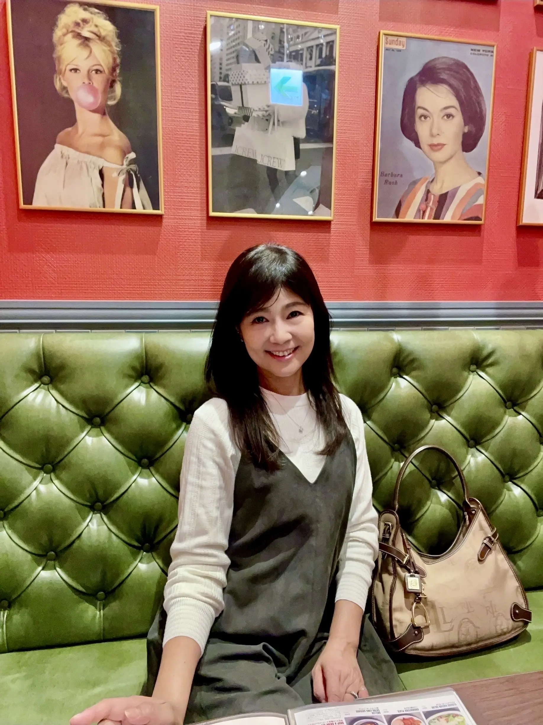 Miss pretty woman、フードコート、フードゾーン、ららぽーと、ららぽーと東京ベイ、ららぽーとTOKYO-BAY、LaLaport TOKYO-BAY、第 I 期グランドオープン 、knit、ニット、白ニット、Feroux 、フェルー、jumper dress、ジャンパースカート、ジャンスカ、サロペットロングスカート、ミモレ丈、a.v.v 、ネックレス、ジュエリー、ダイヤモンド、一粒ダイヤ、ペンダント、一粒ダイヤペンダント、necklace、Jusail、ジュセール 、コート、ロングコート、ベージュ、キャメル色、ファー、リアルファー、ラビットファ、coat、アスプリ株式会社 、bag、バッグ、ラルフローレン、RALPH LAUREN、