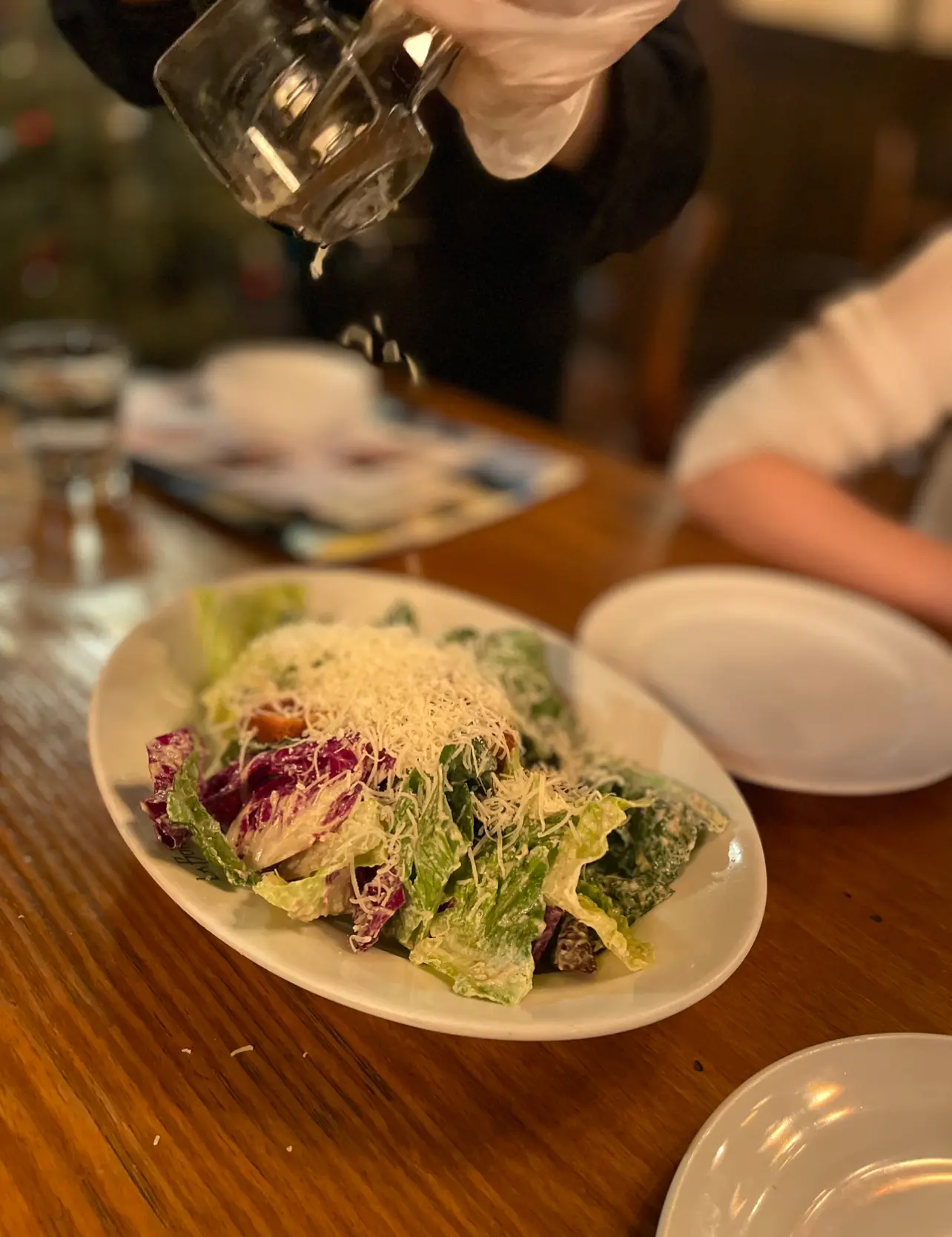 大人ピンクのキラキラジレとホワイトパンツでホリデーシーズンコーデ💗_1_7-1