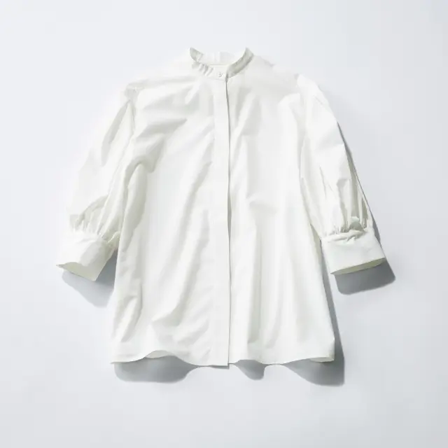【uncrave STANDARD】甘さをひとさじ添えた万能ベーシックな白シャツ