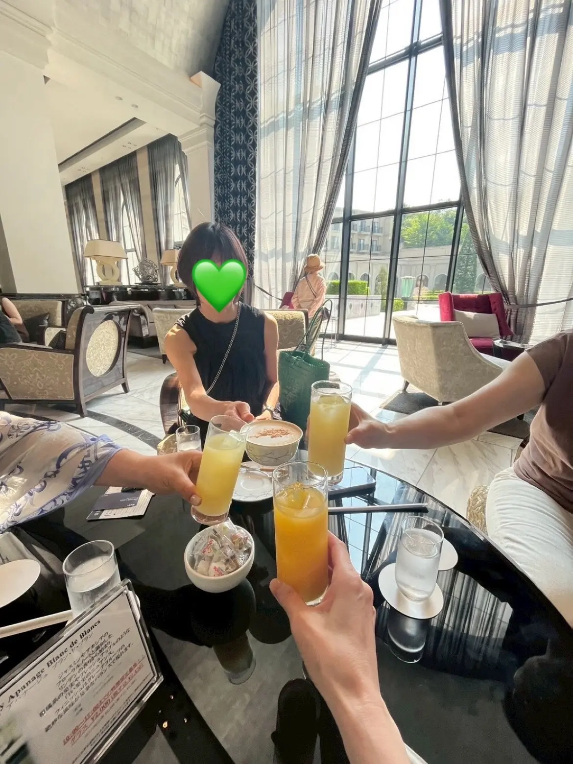 素敵なロビーで、カンパーイ☆