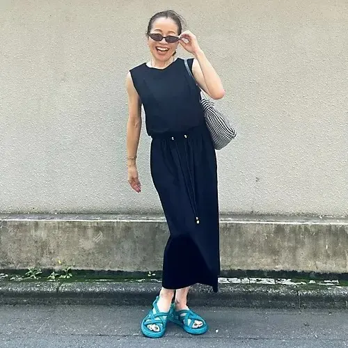 【50代 靴】この夏、おしゃれに見えるサンダルはこれ!50代が履きたい夏のサンダル10選_1_17