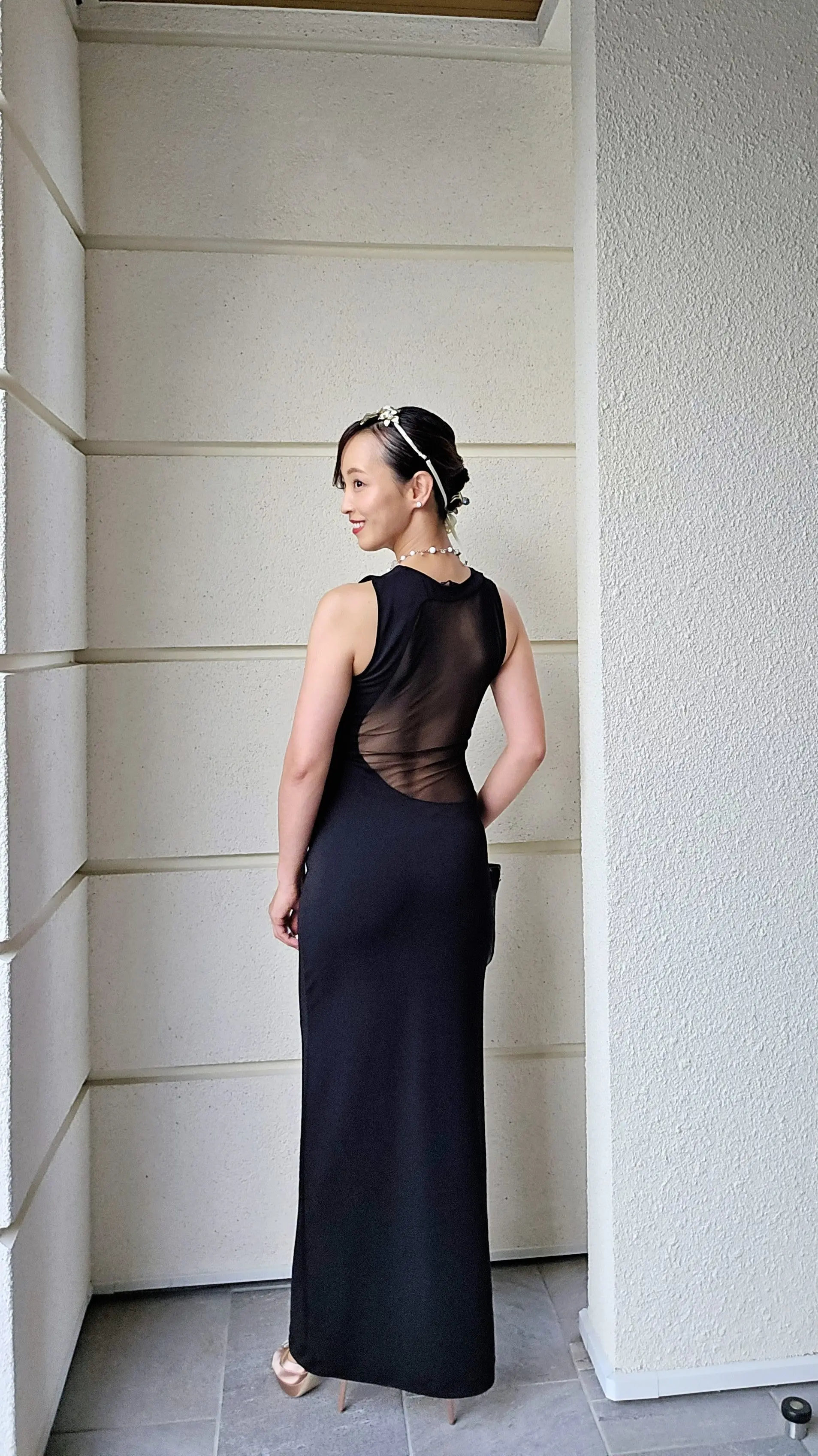 「後ろ姿年齢」は髪と姿勢で変わる—めざせ&quot;後ろ姿美人”①_1_5