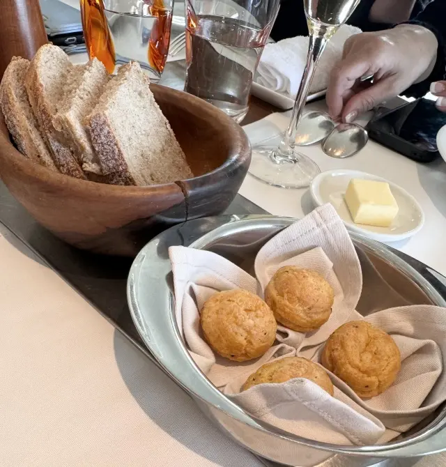 パリの雰囲気♡青山BENOIT(ブノワ)でJマダムのみなさんとランチ_1_8