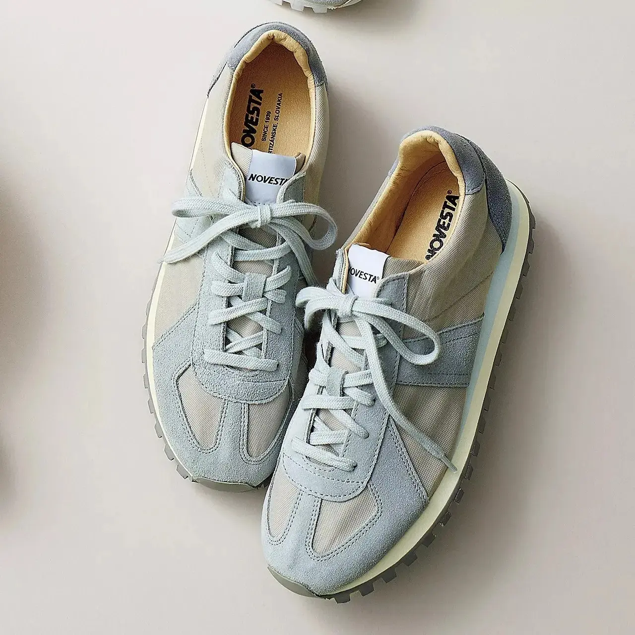 NOVESTA GERMAN TRAINER TRAIL GREY
