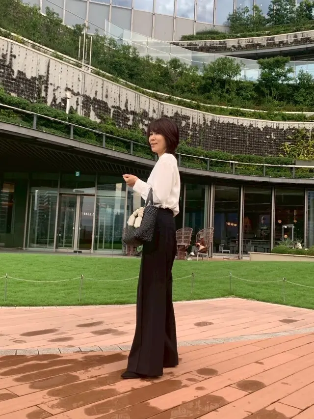 エクラ eclatmagazine エクラプレミアム Ebyeclat 優美なセミワイドパンツ ワイドパンツ 50代ファッション 50代おしゃれ アラフィーファッション Jマダムのおしゃれ 骨格ウェーブ