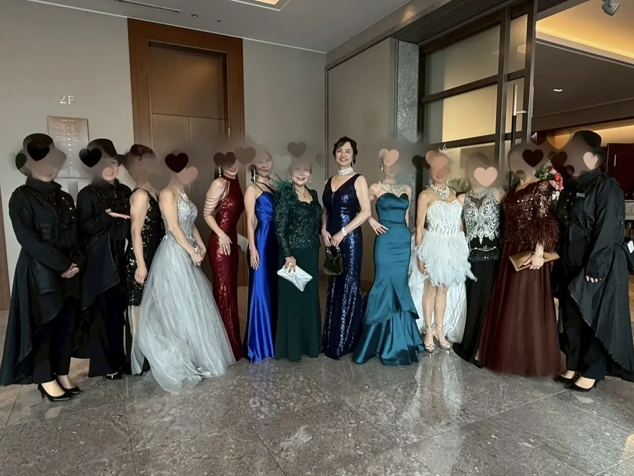 素敵なドレスを、素敵な場所で、素敵な仲間と♡_1_5