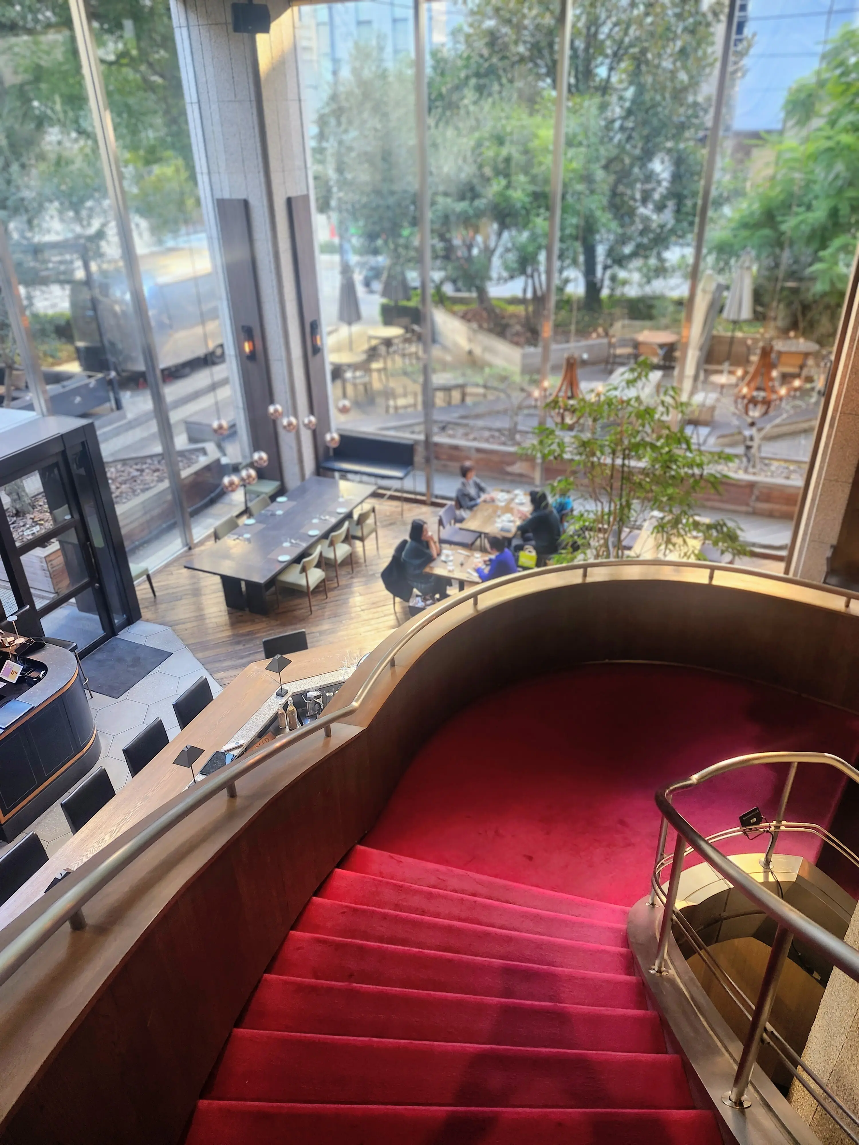 アンカーポイント、永田町ランチ、忘年会ランチ、40代ファッション、炭火焼きグリル、炭火焼きステーキ、ドラマ相棒、ロケ地、40代ファッション