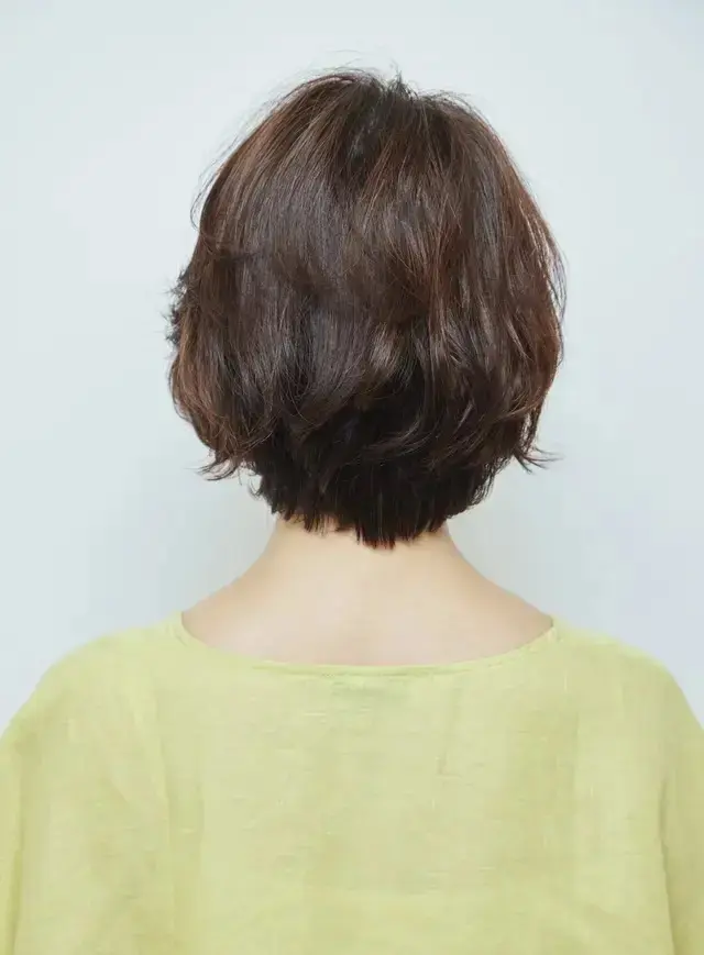 誰にでも似合う“パーフェクトな前髪”ショート