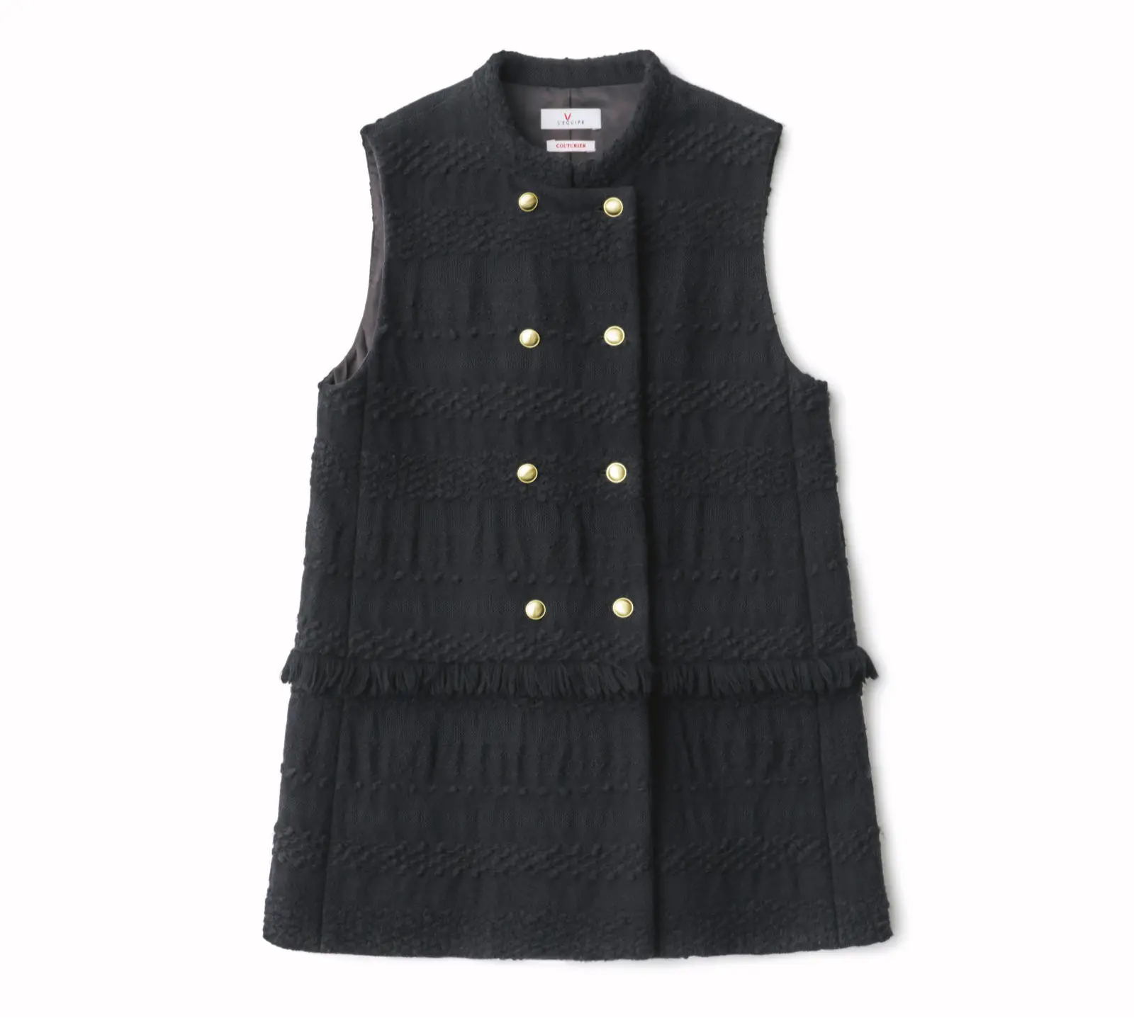 ロング丈のツイードジレを 重ね着の主役に抜擢 織り柄に変化をもたせたツイードジ レは、腰までカバーする着丈＆ふっくらと地厚なシルク混ウールで暖かさを保証。手持ち のタートルニットに重ねて装いを一新。ジレ￥209,000／レキップ（レキップ クチュリエ）