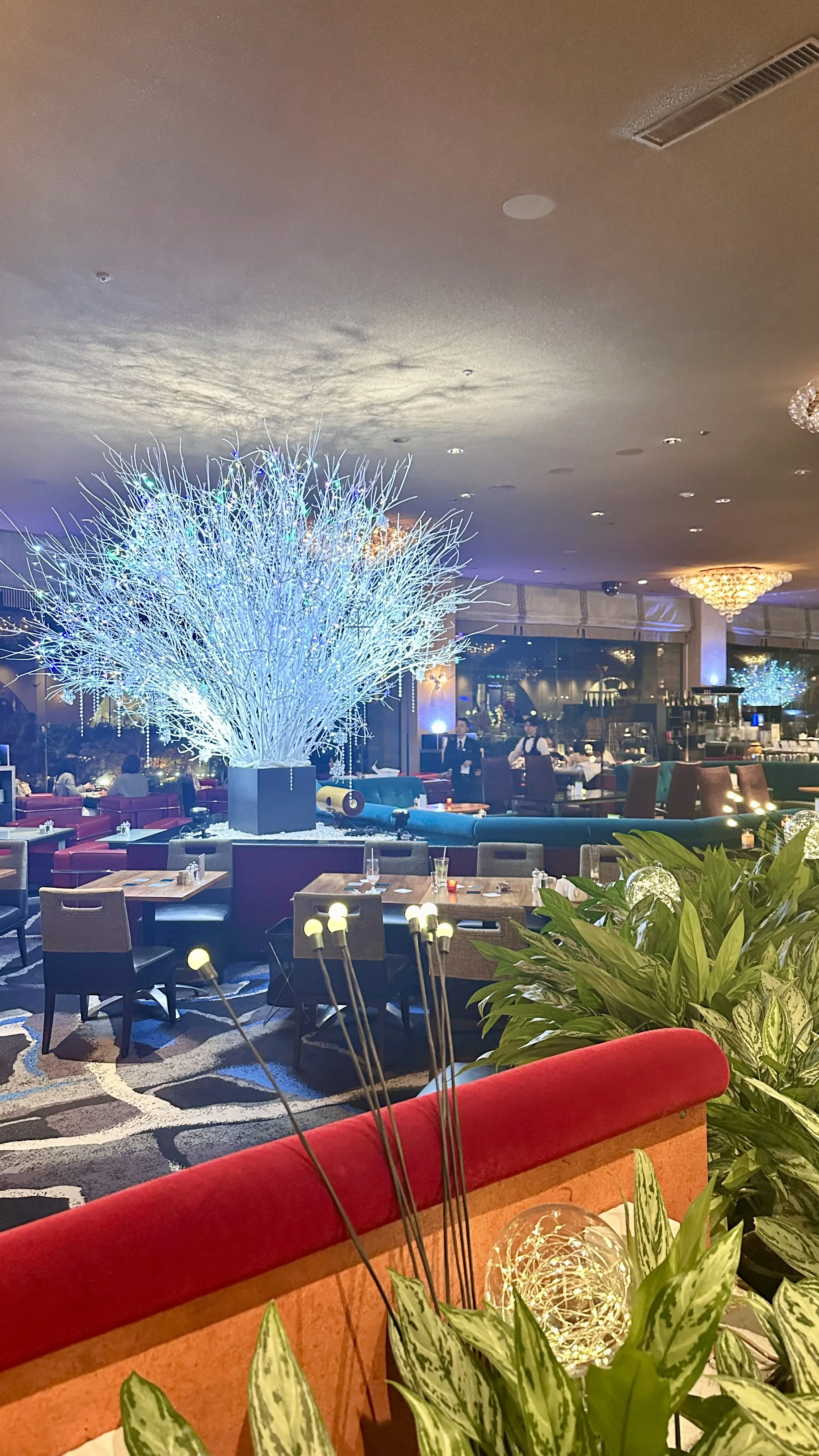 おそろいアクセサリーで、一足早く楽しむ「いちごのアフターヌーンティ」_1_9