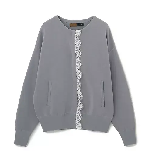 E by eclat
Room no.8 for E by eclat 前立てレースブルゾン
￥28,600