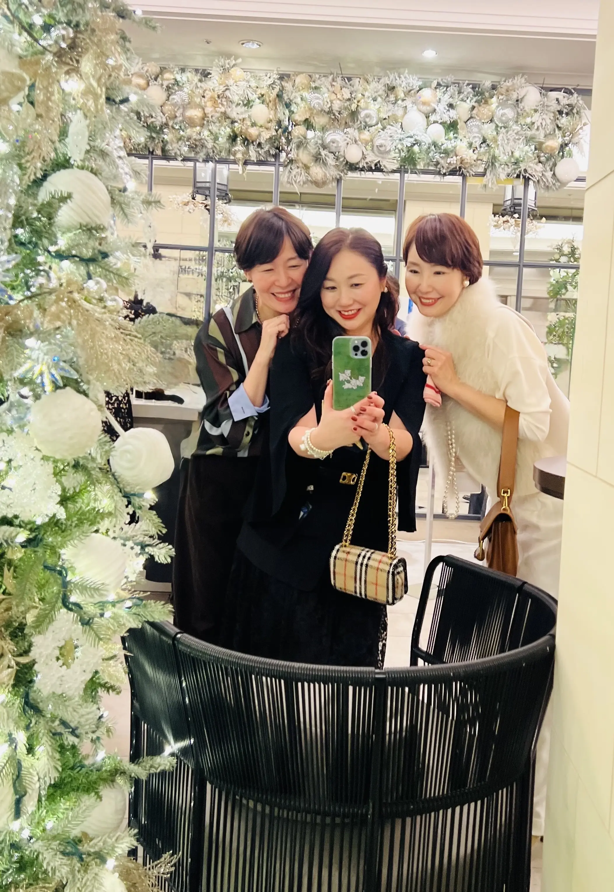 ソワレ・ドゥ・エクラへ向かう、特別な一日のはじまり_1_15