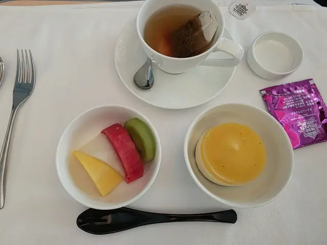 ラウンジと機内食など_1_5
