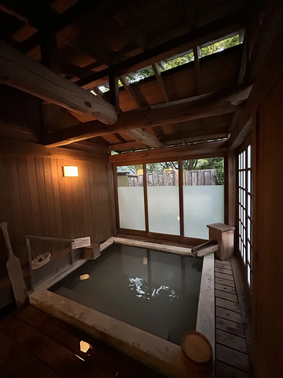 仙郷桜別邸奥の樹々　部屋風呂　露天風呂