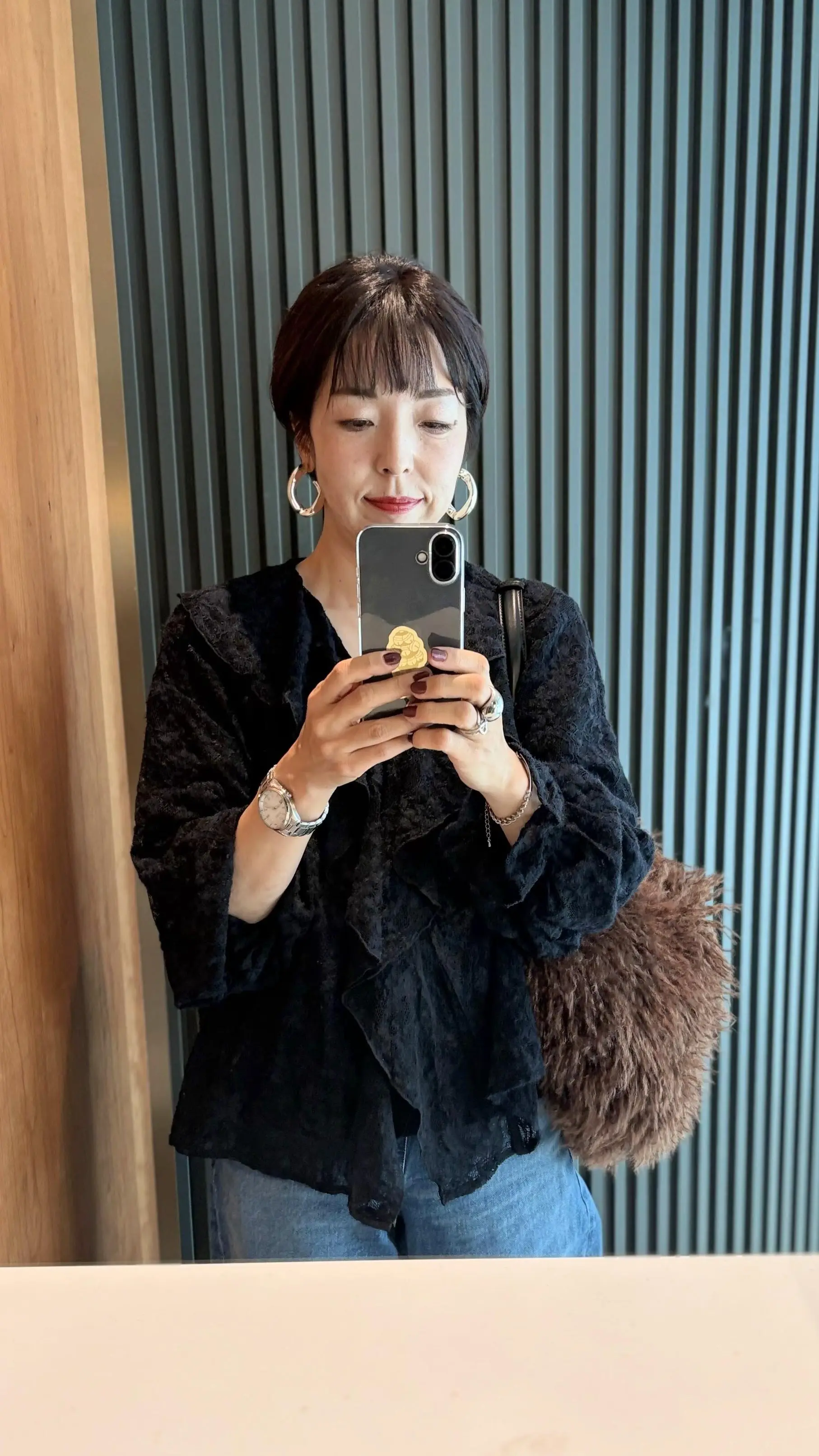 プチプラコーデ　アラフィフファッション　ファーバック　GU　ジーユーコーデ　ハンサムコーデ