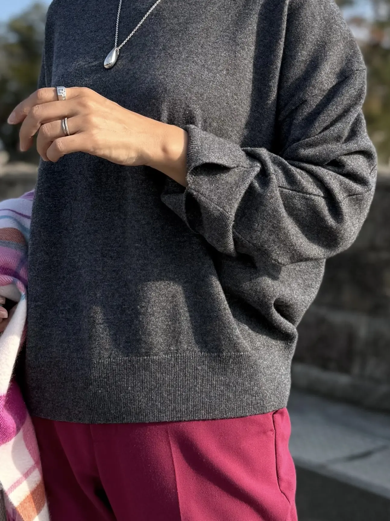 羽織るだけで見た目も気分も華やぐ♪ストールコーディネートで秋のお出かけ_1_6