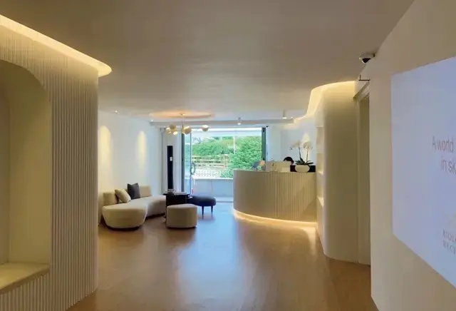 ロビーも洗練されていて広々