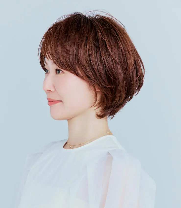 Webエクラ 横から見たショートヘアスタイル