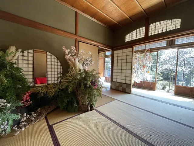 埼玉県川越市：旧山崎家別邸の花の装飾イベントの全貌