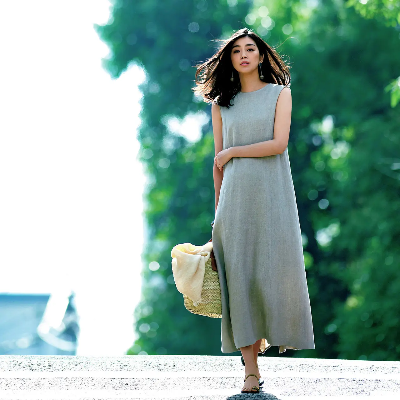 エクラ御用達Jマダムブランドの「ほぼノースリーブ」ワンピース 五選