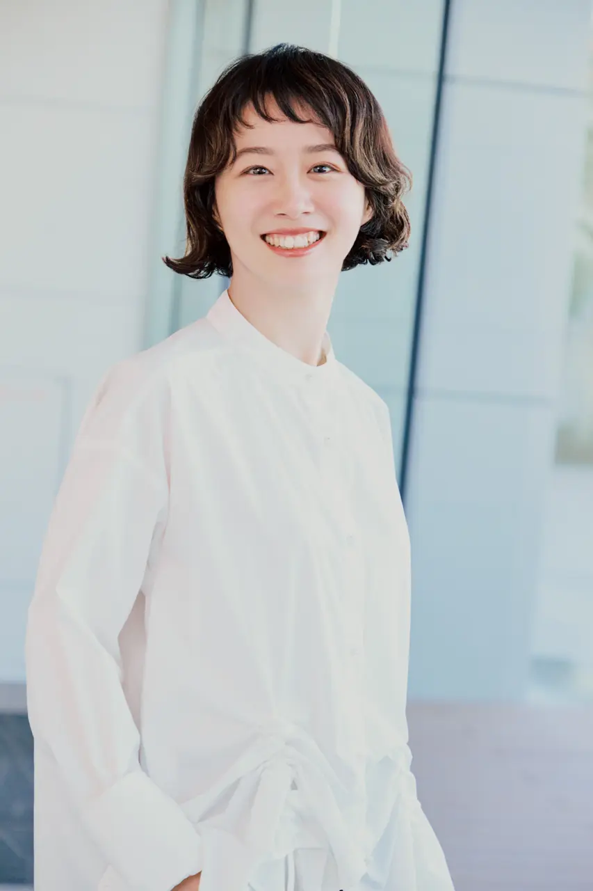 Webエクラ 前から見たボブヘアスタイル