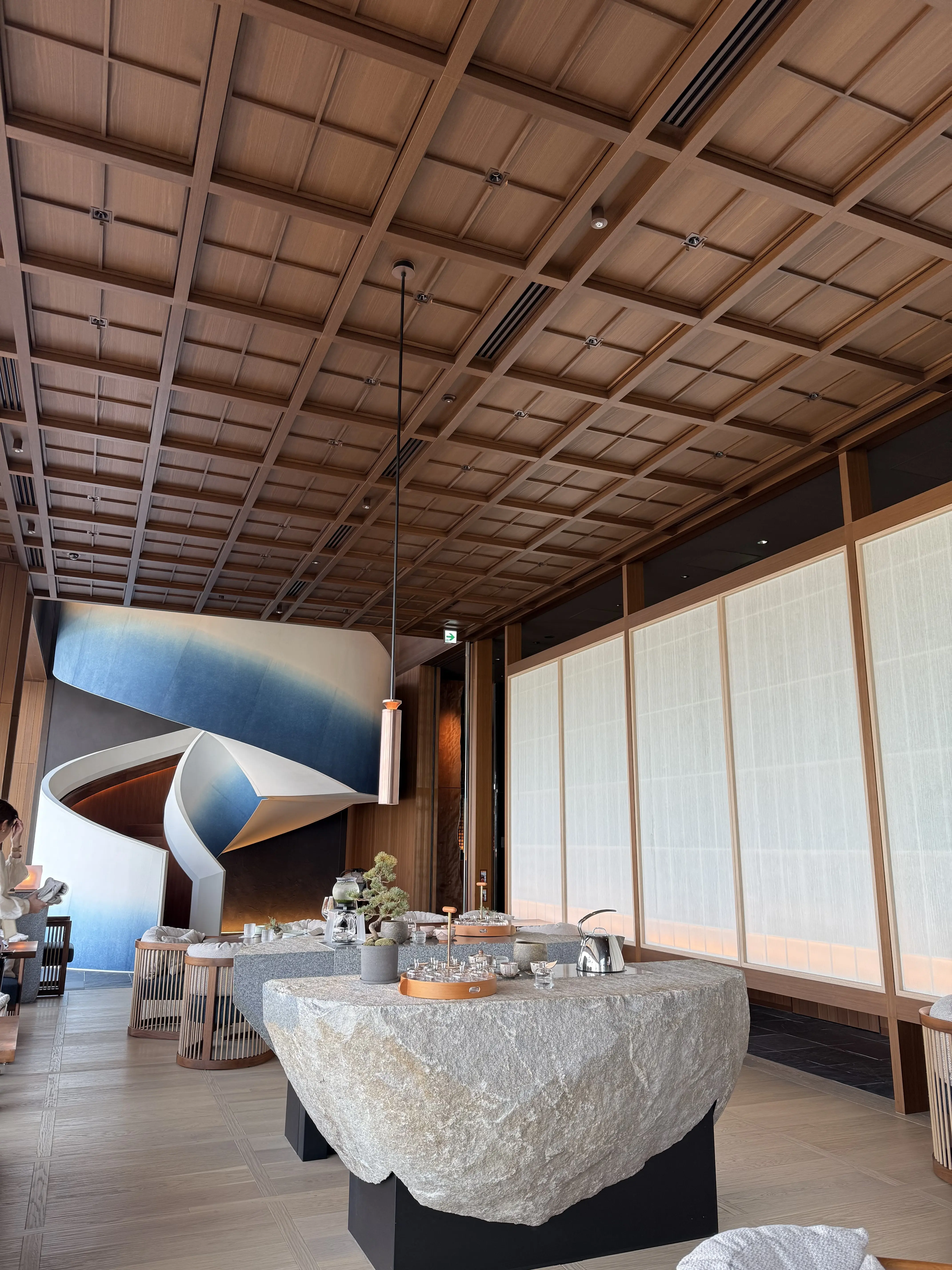 パティーナ大阪「にじり」で楽しむ、贅沢な景色とアフタヌーンティー_1_3