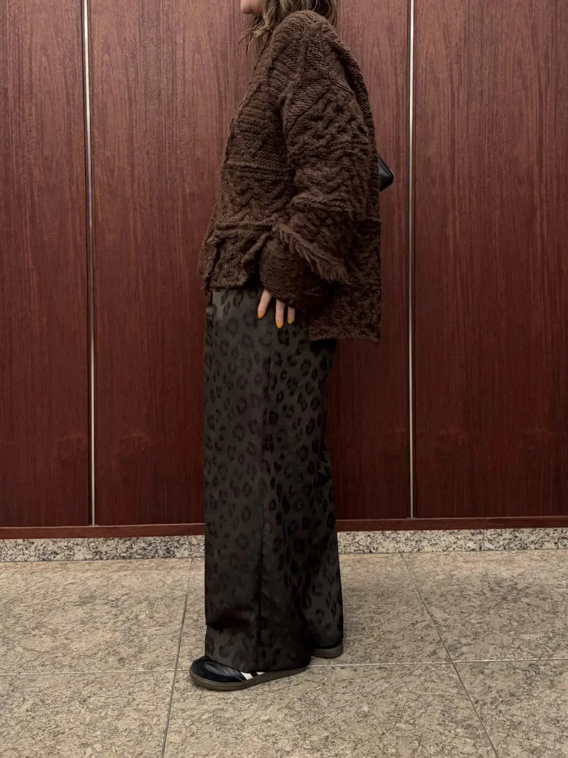 着回しがきく冬の柄パンツをスタッフの私服にコーディネートしてみました♪ 「E by eclat ・レオパードジャカードパンツ」【50代ファッション】_1_5