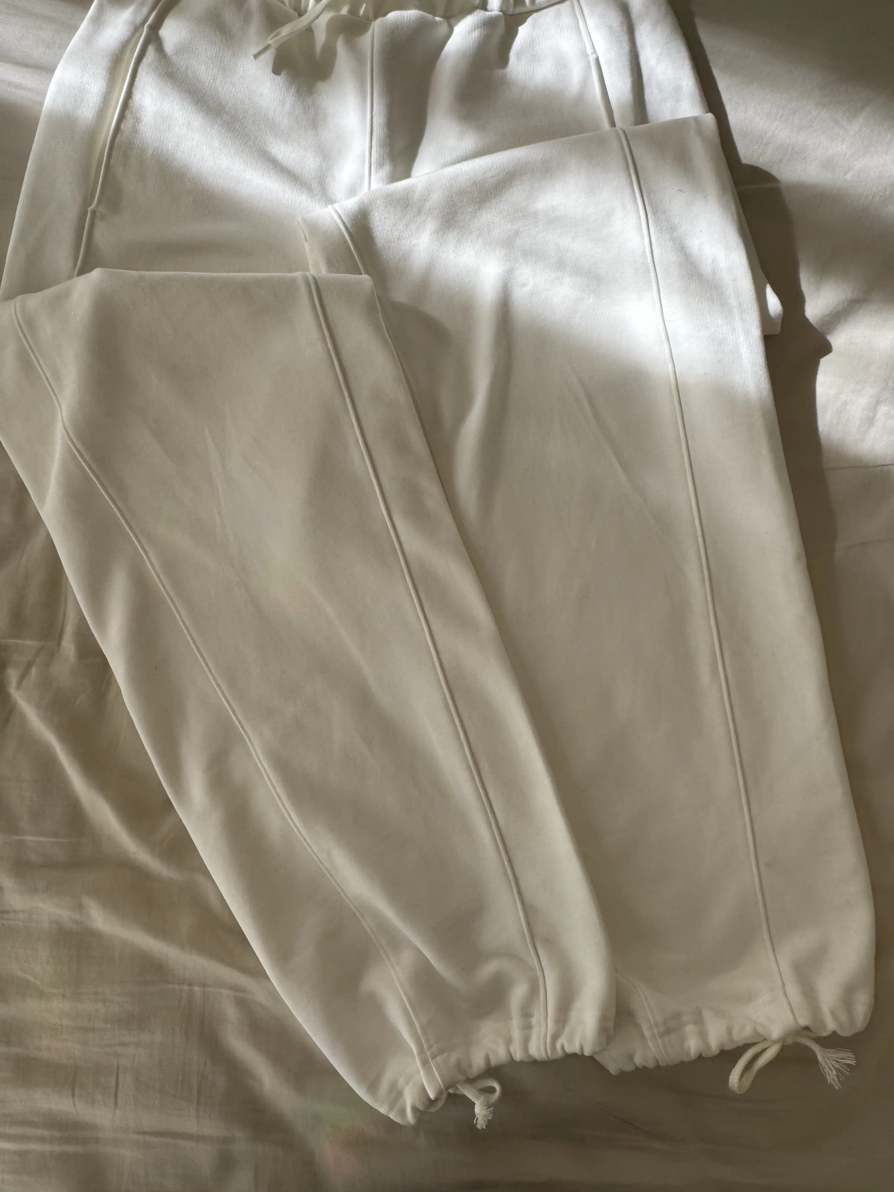 “心地よさ”と“きちんと感”が叶うきれいめスウェットパンツ_1_7